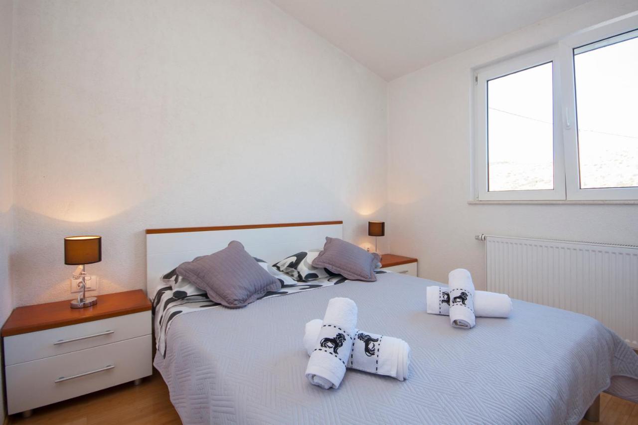 Apartman Sena Primošten Esterno foto